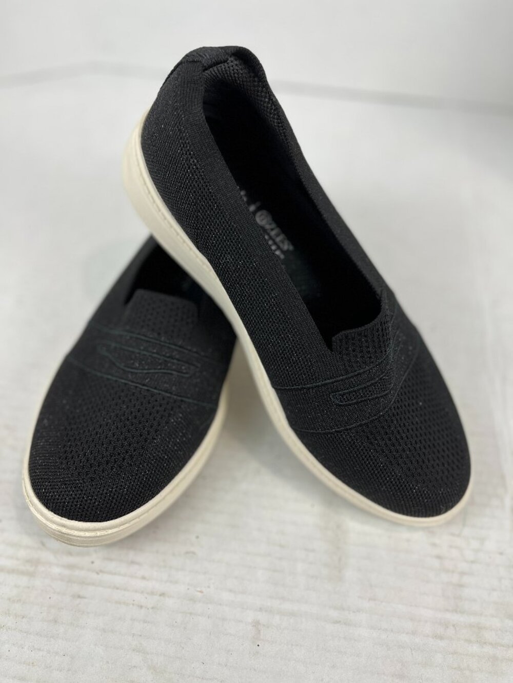 Women's BZee's Black Nylon Air Step Slip-on US 9, EU 40